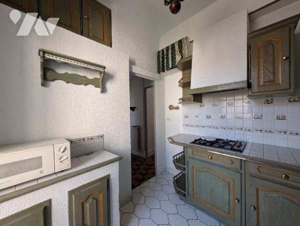 Appartement T2 de 40,4 m² traversant + loggia + cave, rue Jaubert 13005