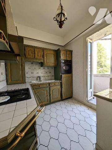 Appartement T2 de 40,4 m² traversant + loggia + cave, rue Jaubert 13005