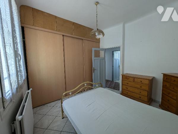 Appartement T2 de 40,4 m² traversant + loggia + cave, rue Jaubert 13005