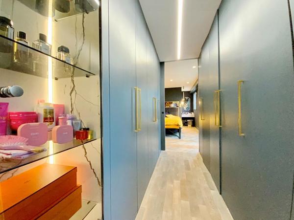 Duplex d'exception aux prestations raffinées -- 4 chambres -- terrasse de 160 m2