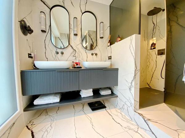 Duplex d'exception aux prestations raffinées -- 4 chambres -- terrasse de 160 m2