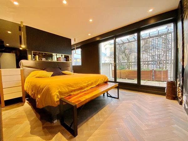 Duplex d'exception aux prestations raffinées -- 4 chambres -- terrasse de 160 m2