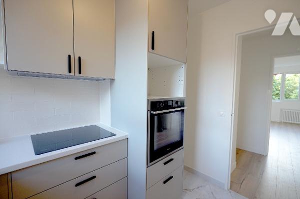 Appartement à Vendre à Enghien-les-Bains (95880) en Val-d'Oise (95), 3 pièces, 57 m2