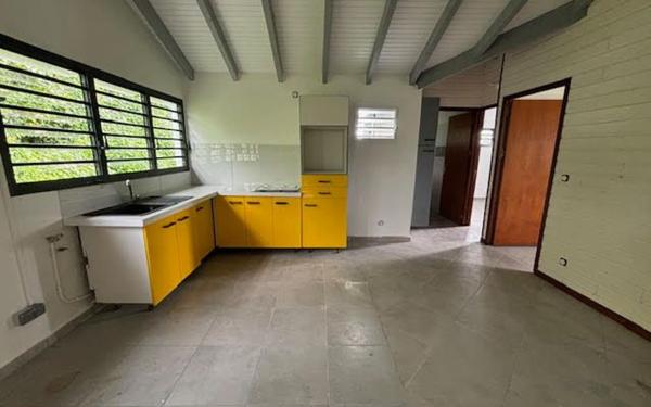 Appartement à louer    3 pièces •  Sainte-Anne