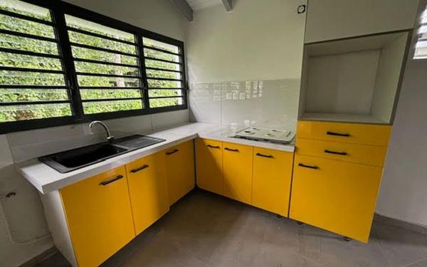 Appartement à louer    3 pièces •  Sainte-Anne