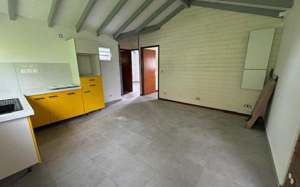 Appartement à louer    3 pièces •  Sainte-Anne