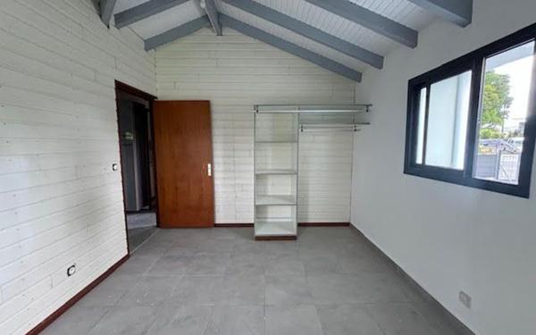 Appartement à louer    3 pièces •  Sainte-Anne