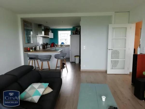 Appartement à louer 4 pièces 82.37m²