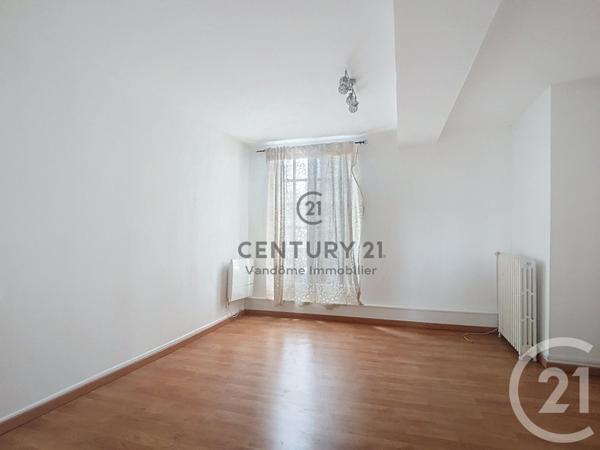 Appartement F3 à vendre  3 pièces - 92,92 m2 CREPY EN VALOIS - 60