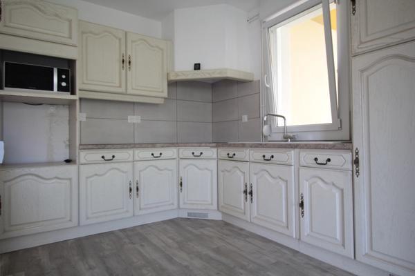 Dpt Moselle (57), à louer BOULAY MOSELLE appartement T2, 1 chambre, 2 balcons