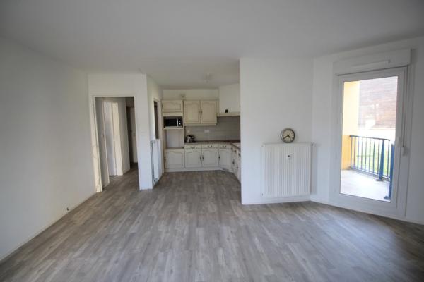 Dpt Moselle (57), à louer BOULAY MOSELLE appartement T2, 1 chambre, 2 balcons