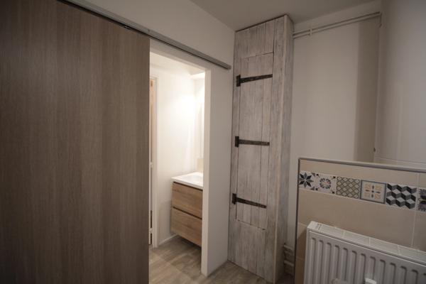 Dpt Moselle (57), à louer BOULAY MOSELLE appartement T2, 1 chambre, 2 balcons