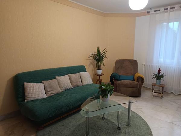 MAISON SUR SOUS SOL EN PARTIE AMENAGE