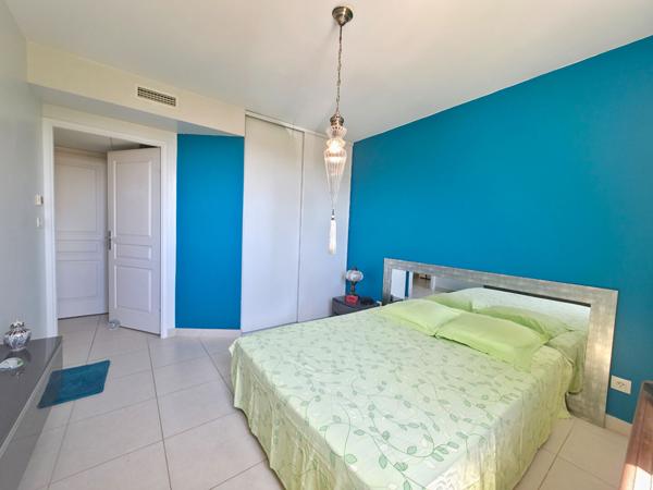 Appartement La Valette-du-var 3 pièce(s) 61.57 m2 - Résidence fermée et sécurisée - Dernier étage - Garage - Place privative - Cave