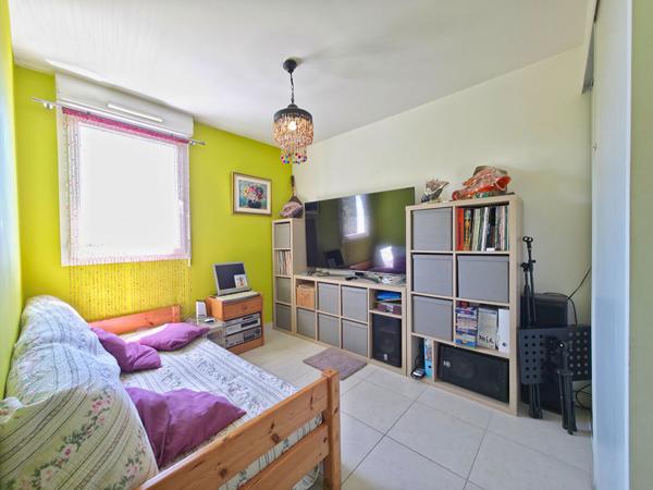 Appartement La Valette-du-var 3 pièce(s) 61.57 m2 - Résidence fermée et sécurisée - Dernier étage - Garage - Place privative - Cave