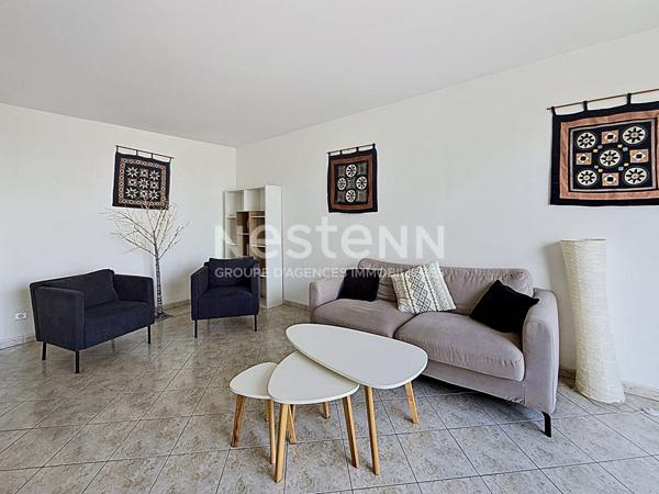 Grand Appartement T2 avec une chambre, grande terrasse en dernier étage avec Piscine - 69500 BRON