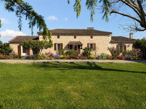 Saint-Sylvestre-sur-Lot (47140) 15 min Villeneuve sur lot - Longère en pierre avec piscine et dépendance