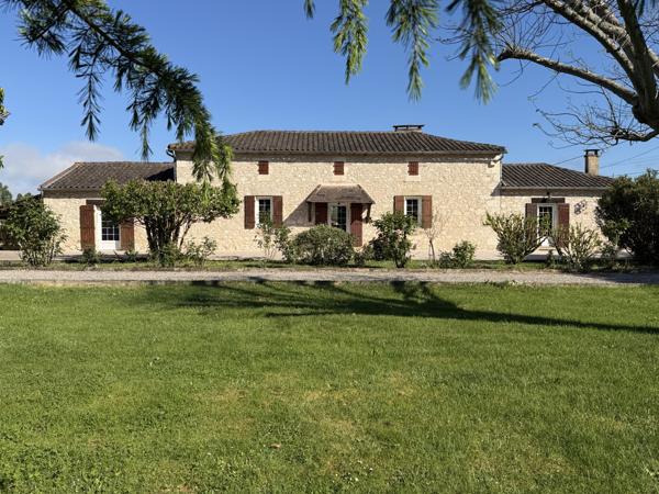 Saint-Sylvestre-sur-Lot (47140) 15 min Villeneuve sur lot - Longère en pierre avec piscine et dépendance