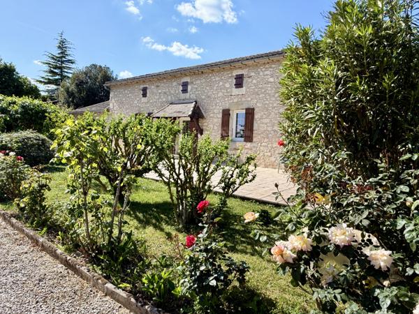 Saint-Sylvestre-sur-Lot (47140) 15 min Villeneuve sur lot - Longère en pierre avec piscine et dépendance