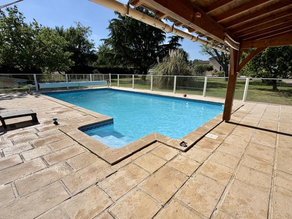 Saint-Sylvestre-sur-Lot (47140) 15 min Villeneuve sur lot - Longère en pierre avec piscine et dépendance