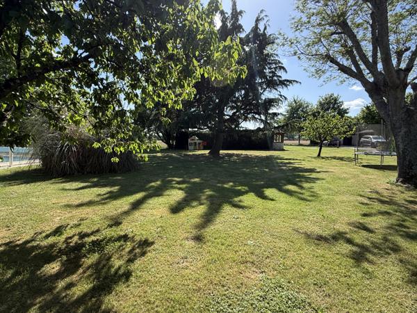 Saint-Sylvestre-sur-Lot (47140) 15 min Villeneuve sur lot - Longère en pierre avec piscine et dépendance