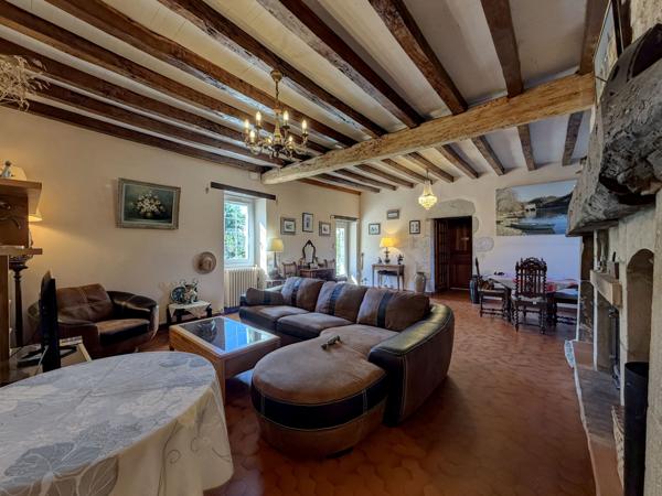 Saint-Sylvestre-sur-Lot (47140) 15 min Villeneuve sur lot - Longère en pierre avec piscine et dépendance