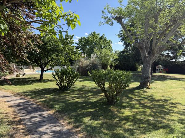 Saint-Sylvestre-sur-Lot (47140) 15 min Villeneuve sur lot - Longère en pierre avec piscine et dépendance