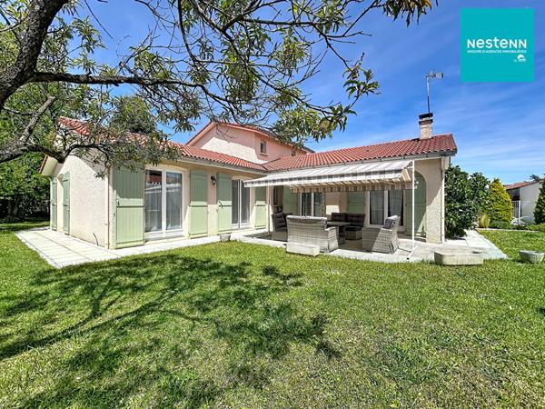 Maison familiale Saint-Rambert -  5 pièces - 4 chambres avec double garage, jardin et piscine !