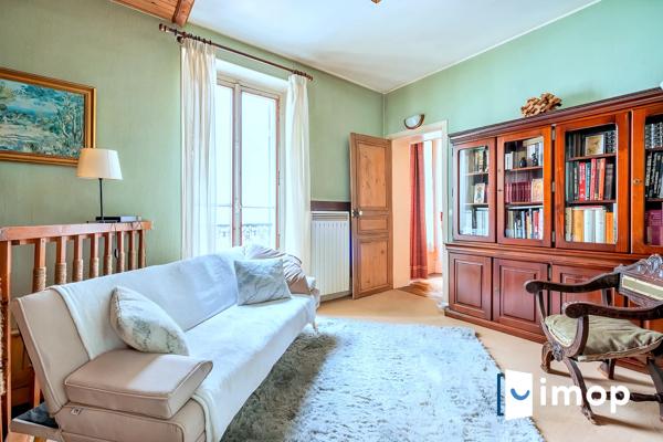 Immeuble de 2 duplex avec jardin à 2 min du Métro 13 Porte de Paris