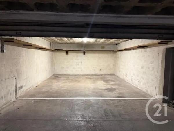 Parking à vendre  27 m 2   GRENOBLE  - 38