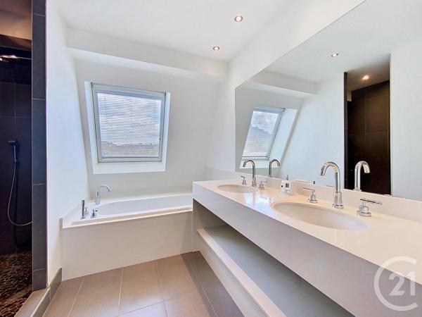 Appartement à vendre  6 pièces - 174,62 m 2   LE PUY EN VELAY  - 43