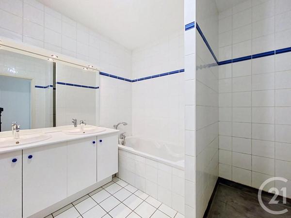 Appartement à vendre  6 pièces - 174,62 m 2   LE PUY EN VELAY  - 43