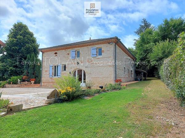 LAYRAC : MAISON DE CAMPAGNE 201 m², DEPENDANCES, PARC