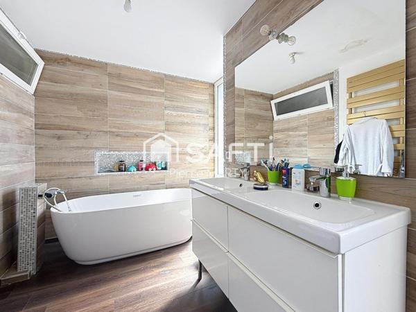 Maison 12 pièces 194 m²