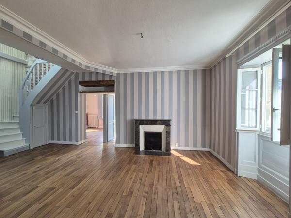 Appartement 5 pièce(s) 3 chambre(s) 105.47 m²