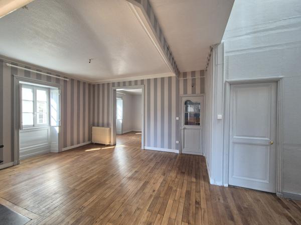 Appartement 5 pièce(s) 3 chambre(s) 105.47 m²