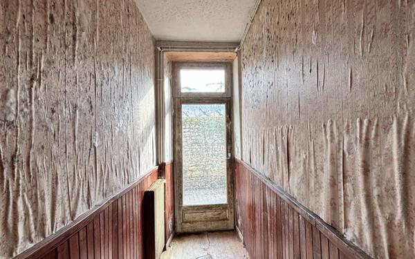 Immeuble à vendre    8 pièces • 261,79 m2 Chauvigny