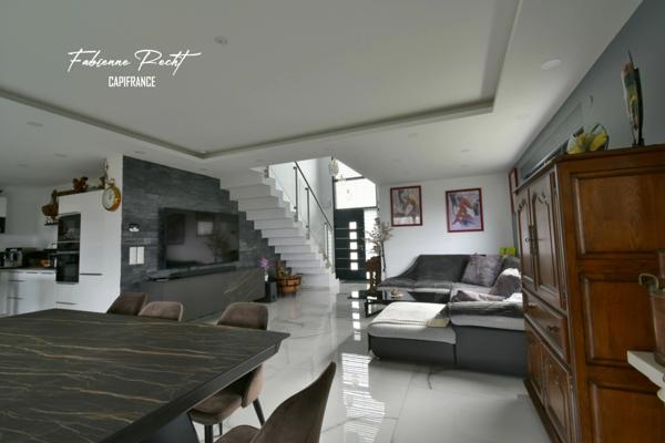 Maison à vendre 6 pièces - terrain 344 m²