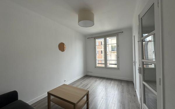 Appartement à vendre    2 pièces • 25 m2 Saint-Ouen