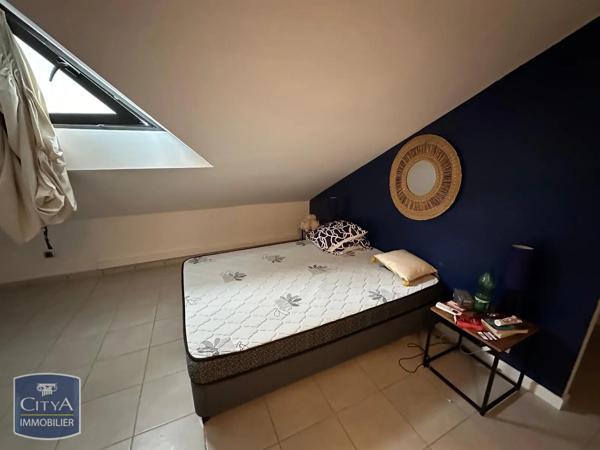 Appartement à louer 2 pièces 33.3m² Saint-Denis (97490)