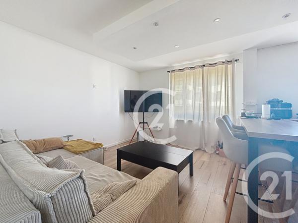 Appartement F2 à vendre  2 pièces - 50 m2 IFS - 14