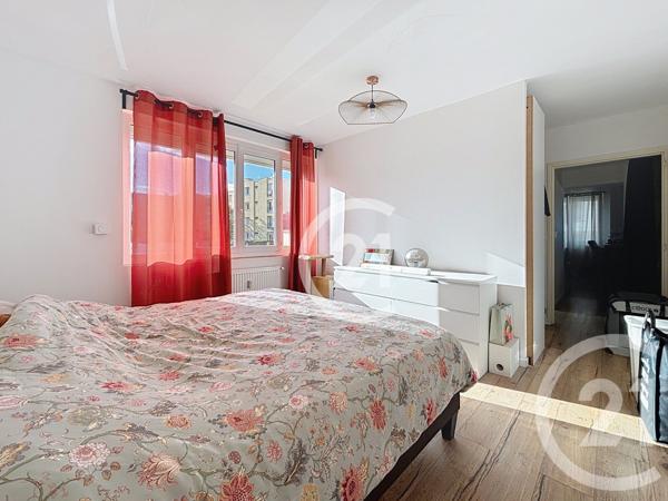 Appartement F2 à vendre  2 pièces - 50 m2 IFS - 14