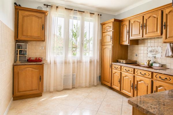 Secteur Cluzel ? Maison individuelle T4 de 106 m² avec garage double et jardin arboré