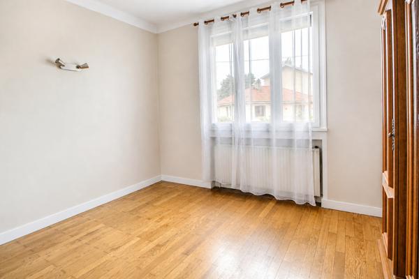 Secteur Cluzel ? Maison individuelle T4 de 106 m² avec garage double et jardin arboré