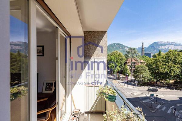 Appartement 3 pièces                                        - 38000 Grenoble Réf : VA6223