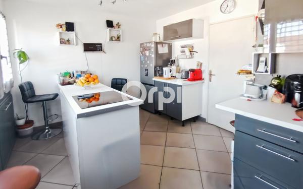 Maison à vendre    4 pièces •  Fosses