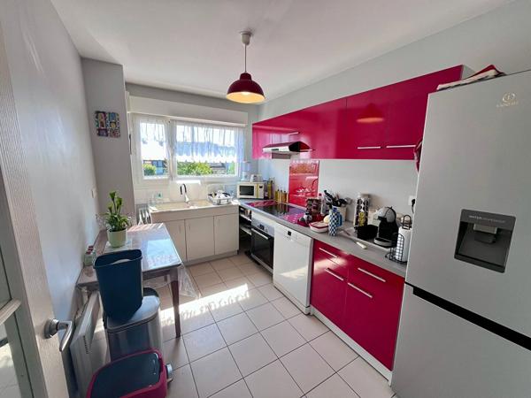 Appartement à Calais 5 de 80 m2 avec ascenseur, 2 chambres, balcon, garage, cave