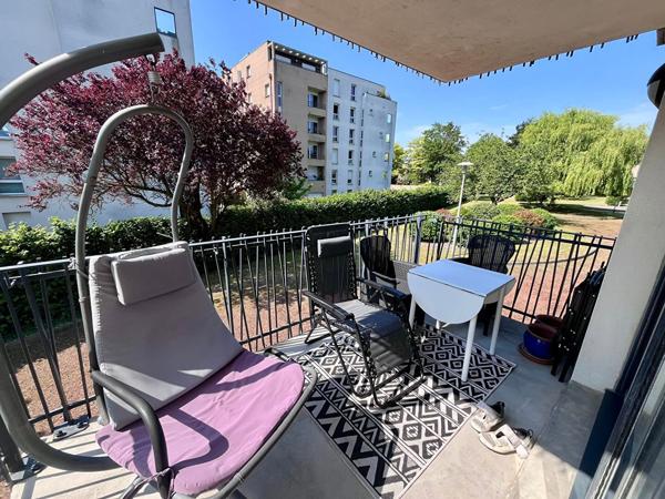 Appartement à Calais 5 de 80 m2 avec ascenseur, 2 chambres, balcon, garage, cave