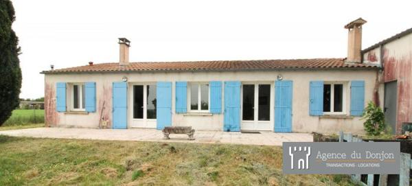 Maison ancienne Chaniers 301 m²