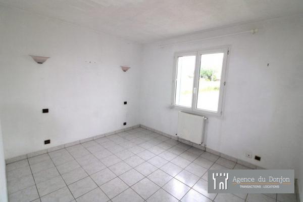 Maison ancienne Chaniers 301 m²